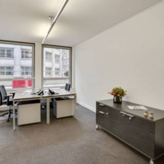 Bureau privé 18 m² 4 postes Coworking Rue Quentin-Bauchart Paris 75008 - photo 4